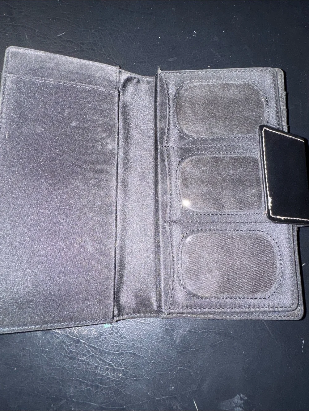 Women's Black Magnetic Wallet